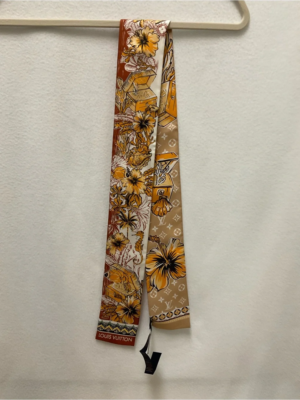 Louis Vuitton Louis Vuitton Silk LV Island Bandeau Scarf